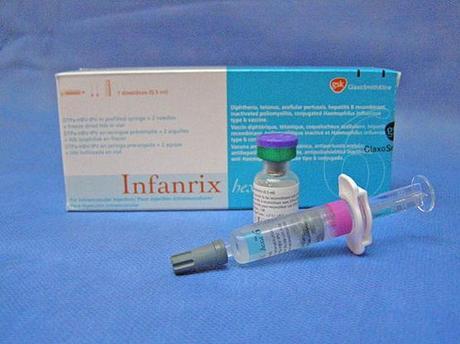 Peligro social y fraude a la salud pública. infanrix
