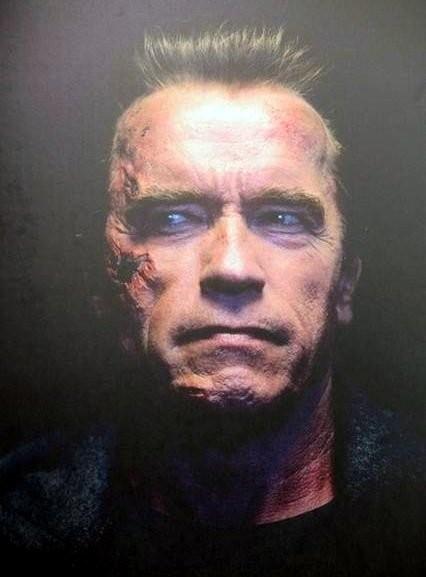 arnold-schwarzenegger-terminator-genesys-t-800-foto