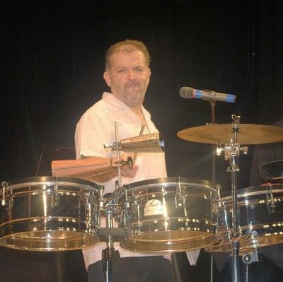 Lalo Davila & Orkesta Cubana – Feliz Navidad