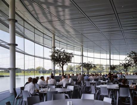 Así es la impresionante sede del equipo McLaren F1. Así es la impresionante sede del equipo McLaren F1.