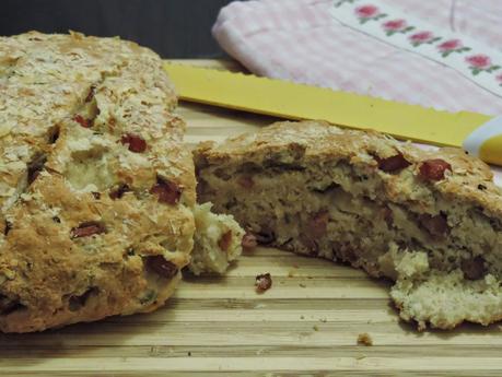 PAN RÁPIDO DE JAMÓN DE PAVO ,GRANA PADANO Y CEBOLLINO...BUEN COMIENZO DE SEMANA!!!!