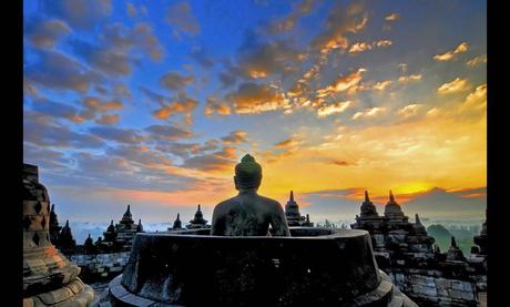 yogyakarta - borobudur stupa sunrise