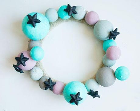 TUTORIAL CORONA NAVIDEÑA DE BOLAS portada corona de bolas