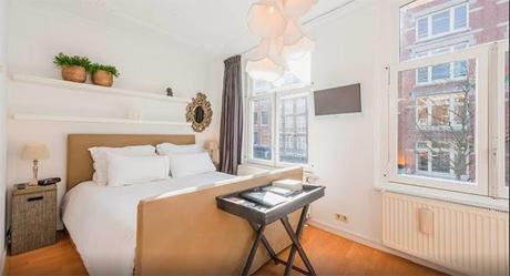 Alojamientos y limpieza a golpe de Click. Webs para nuestro dia a dia Helpling, y AirBnb