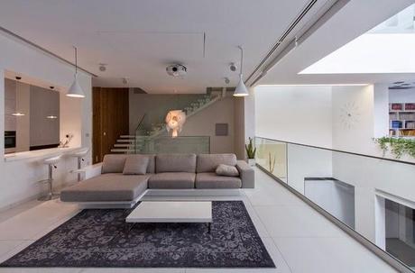 Fachada móvil, mediante un diseño giratorio