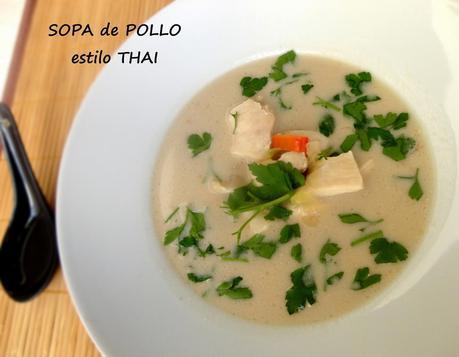 Sopa de Pollo Thai