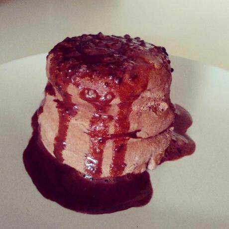 RECETAS FIT: MUGCAKE DE CHOCOLATE Y CACAHUETE
