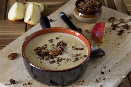 brie-gouda-soup-oat-pecan-crumble