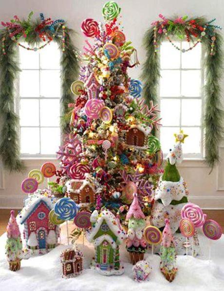 Árbol de navidad decorado con dulces