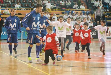 Inter Movistar cierra la Gira Movistar Megacracks de 2014 jugando al futbol sala con 700 escolares de Zamora