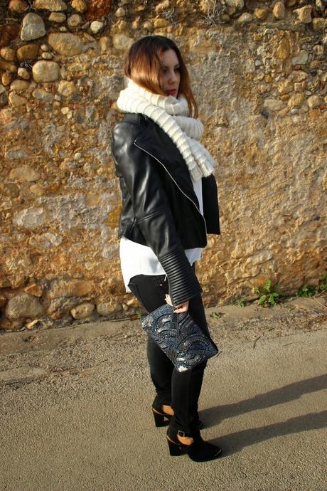 OUTFIT 55 BLACK & WHITE.