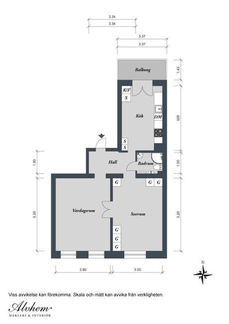 suelo de madera blanca puro nórdico en blanco gris y negro piso pequeño estilo nórdico muebles de diseño lámina poster new york manhattan estilo nórdico estanterías string diseño sueco diseño nórdico cocinas blancas pequeñas nórdicas blog decoración nórdica 