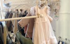 (Meaning): compras preciosas y solidarias en Navidad