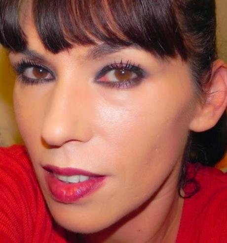 Dark lips IV: Ahumado negro y labios oscuros.