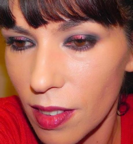 Dark lips IV: Ahumado negro y labios oscuros.