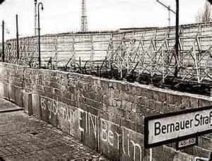 El Muro de Berlin.- Die Wende (día del cambio).