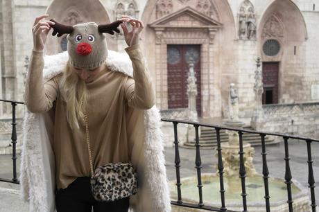 REINDEER HEAD REINDEER HEAD