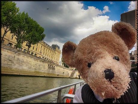 VISITA A PARÍS. EXCURSIÓN EN BATEAU MOUCHE
