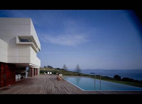 Volumenes y voladizos, el aire en la Arquitectura