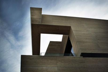 Volumenes y voladizos, el aire en la Arquitectura