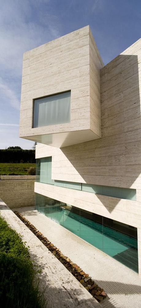 Volumenes y voladizos, el aire en la Arquitectura