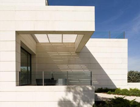 Volumenes y voladizos, el aire en la Arquitectura