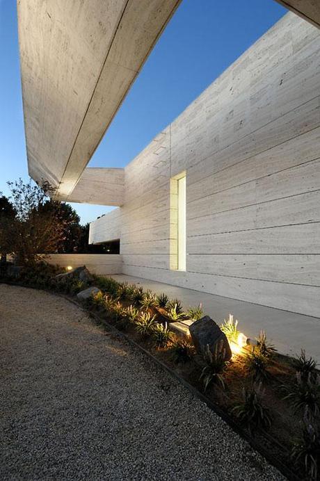 Volumenes y voladizos, el aire en la Arquitectura