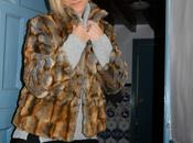 Gris camel. Sweater gris falda skater.