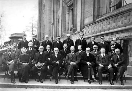 Solvay_conference,_1924