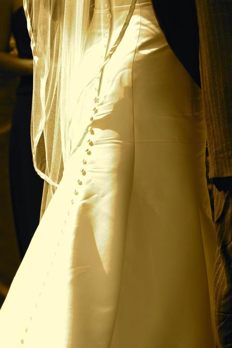 vestido de novia con botones