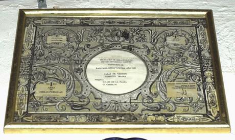 La Casa de las Flores (2).