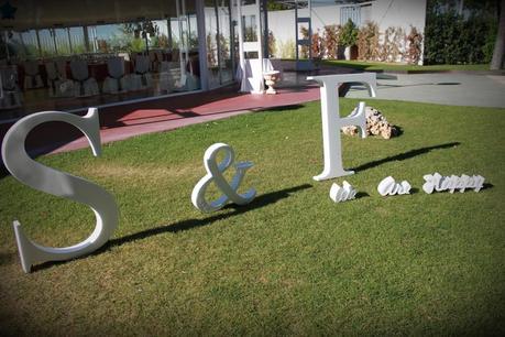 Decoración cóctel, iniciales novios Decoración cóctel, iniciales novios