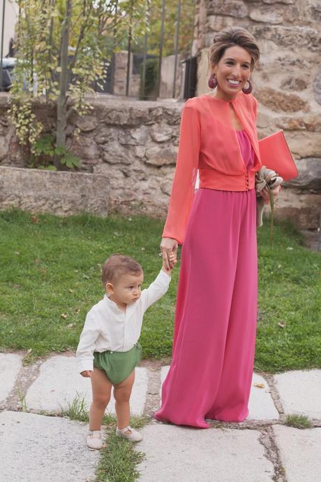 MARIA Y LUIS: LA NOVIA DE COMPLEMENTOS PERFECTOS MARIA Y LUIS: LA NOVIA DE COMPLEMENTOS PERFECTOS