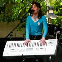 tocar y cantar a la vez