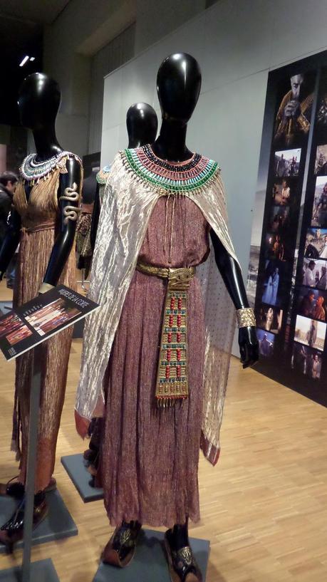 Visita a la Exposicion sobre Exodus: Dioses y Reyes en el museo del Traje&Entrevista a María Cornejo