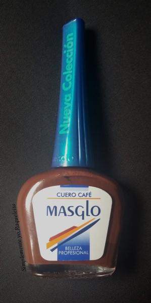 Masglo Fusiona la Alta Costura con el Rock & Roll en sus Esmaltes Efecto Cuero