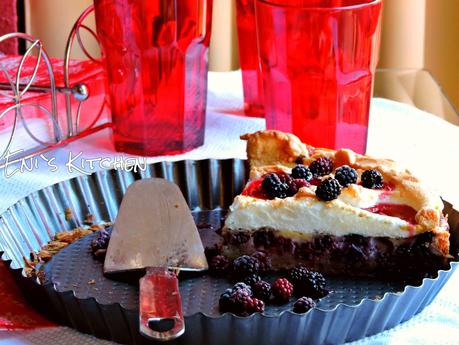 Tarta de arandanos y moras con nubes de azucar!
