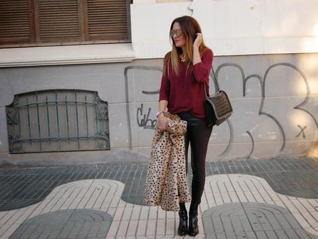 bURGUNDY + nEGRO + pRINT aNIMAL .. #nOUNIFORMES