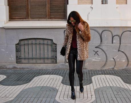 bURGUNDY + nEGRO + pRINT aNIMAL .. #nOUNIFORMES