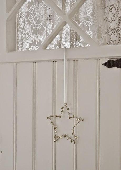 MENOS EN MAS, TAMBIEN EN NAVIDAD...