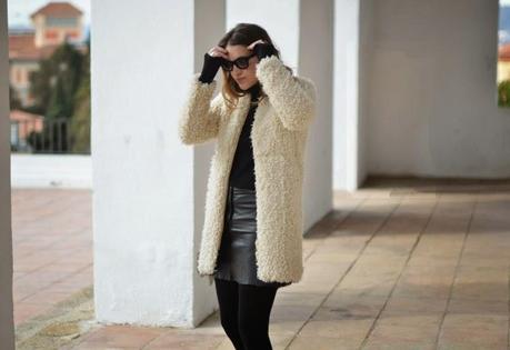 STREET STYLE INSPIRATION; FLUFFY COATS.-