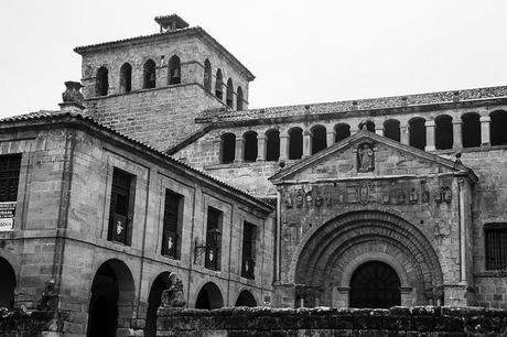 Santillana en blancos, negros y sepias