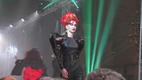 Post express: Mistery Artero Show (video del desfile)