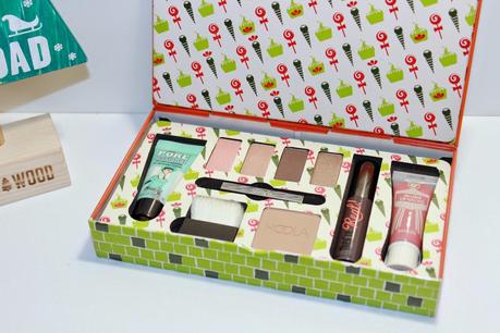 BENEFIT Kit Cutie Craving