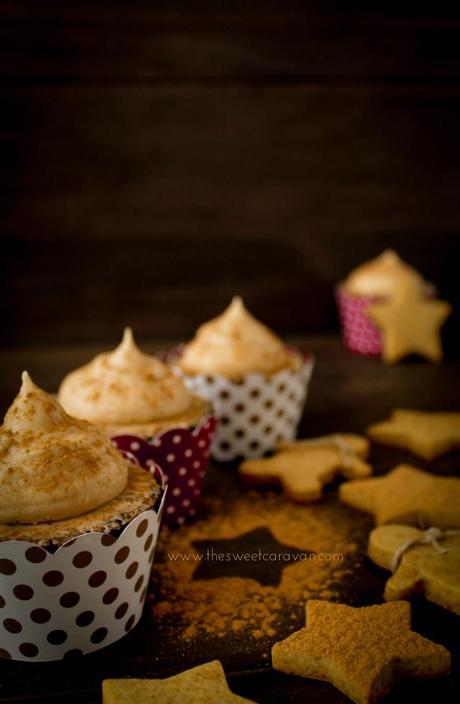 Cupcakes de jengibre con frosting de canela... Y más jengibre en las galletas!! #cupcakesXnavidad 2ª parte.