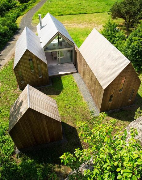 Pequeñas cabañas individuales, diseño rural en Noruega.