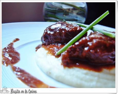 Carrileras con chocolate al Pedro Ximenez