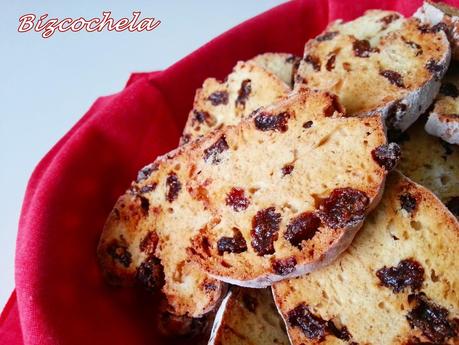 BISCOTES CON PASAS