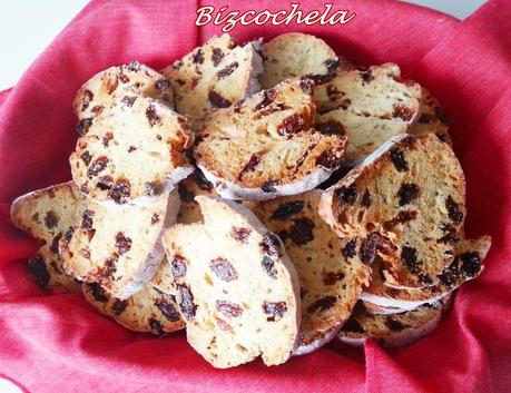 BISCOTES CON PASAS