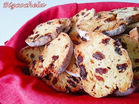 BISCOTES CON PASAS